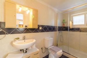 Et badeværelse på The Vegghera House