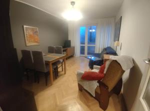 Posedenie v ubytovaní u cioci Lutki urocze mieszkanie z balkonem