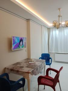 TV a/nebo společenská místnost v ubytování Boztepe residence