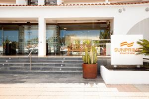 Eine Fassade oder ein Eingang zu Sunprime Atlantic View Suite & Spa