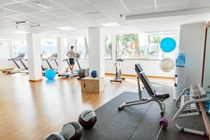 Das Fitnesscenter und/oder die Fitnesseinrichtungen in der Unterkunft Sunprime Atlantic View Suite & Spa