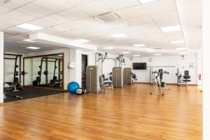 Das Fitnesscenter und/oder die Fitnesseinrichtungen in der Unterkunft Sunprime Atlantic View Suite & Spa