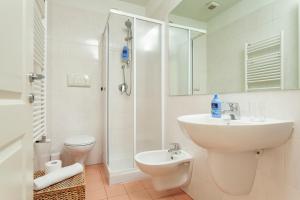 Łazienka w obiekcie Exquisite Stay Vannucci- Porta Romana
