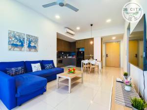 Posezení v ubytování Grand Medini Suites by RR JBcity