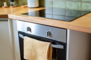 A kitchen or kitchenette at Villa Athina