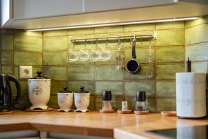 A kitchen or kitchenette at Villa Athina