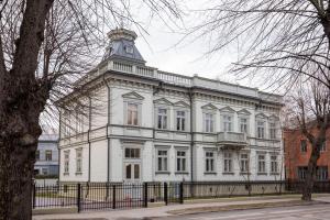 Budova, kde se aparthotel nachází