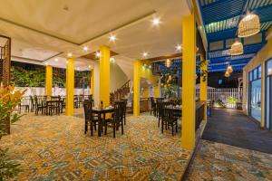 Restaurace v ubytování Hoi An Heart hostel Villa - Bespoke