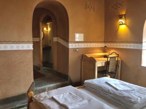 Kasbah Hotel Ait Omar客房内的一张或多张床位