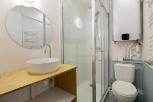 Kúpeľňa v ubytovaní expat renting - Entre Piment & Violette - Saint Michel + 28 fotografií
