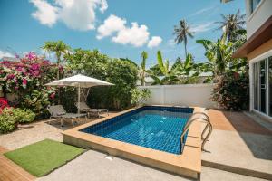 Bassein majutusasutuses Alexander j Bophut või selle lähedal