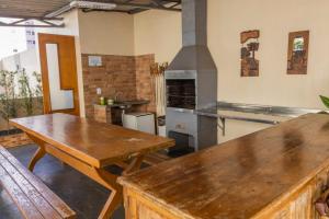 Kuchyň nebo kuchyňský kout v ubytování Hotel Lawrence