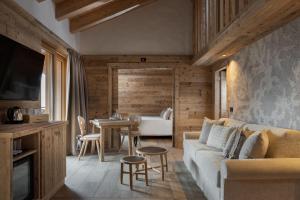 Posezení v ubytování Hotel Baita Dei Pini