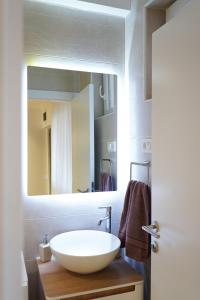 Ένα μπάνιο στο Tolevski Apartments, Bitola +45 φωτογραφίες