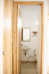 Ảnh trong thư viện ảnh của Apartamento amplio cerca al parque Guatape - Pajaros ở Guatapé