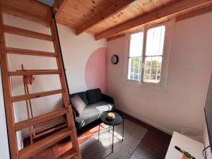 Posezení v ubytování Ajami Guest House