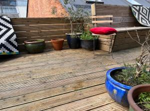 Um jardim em Charming City Townhouse