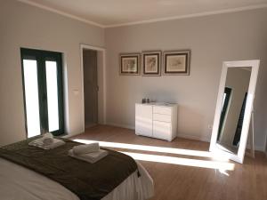 Gallery image of Casa do Lameirinho in Angra do Heroísmo +5 photos