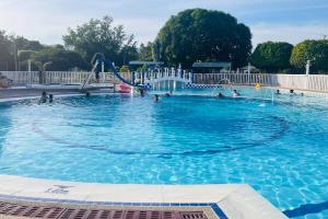 Bazén v ubytování Grandiosa Casa-Jacuzzi Privado nebo v jeho okolí