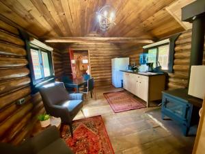 Kuchyň nebo kuchyňský kout v ubytování Chute Lake Lodge