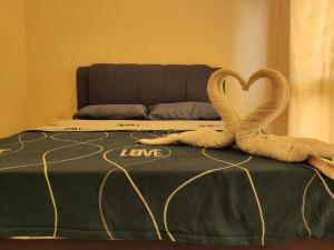 Gallery image of HB305-2 bedroom-WiFi-Netflix-Parking-Swimming Pool, 3057 in Cyberjaya