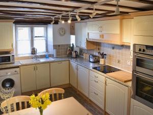 Köök või kööginurk majutusasutuses Rose Cottage