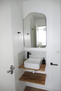 Ένα μπάνιο στο M007-8-9 Marquer Chambre colocation proche de la Gare +8 φωτογραφίες