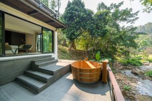 Fotografie z fotogalerie ubytování Zen MaeKampong Waterfall Villa v destinaci Ban Huai Kaeo