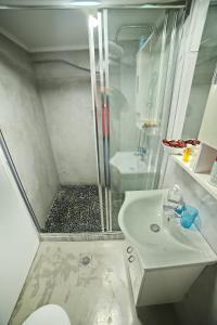 Ένα μπάνιο στο Lefkayo Apartment +9 φωτογραφίες