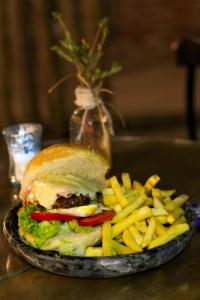 Comida in lodge ou em algum lugar perto