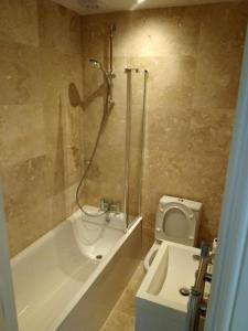 Luxury Penthouse Apartment ( Private Gated)