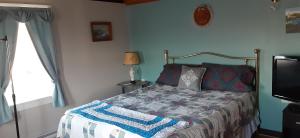 Katil atau katil-katil dalam bilik di Mountainview Solitude Inn +35 gambar
