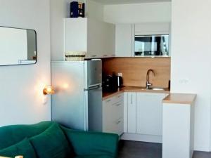 Fotografia z galérie ubytovania Appartement T2 au Port des Minimes avec balcon, parking - FR-1-551-68 v destinácii La Rochelle