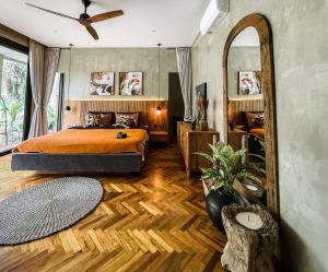 Ένα ή περισσότερα κρεβάτια σε δωμάτιο στο San Michele Villa