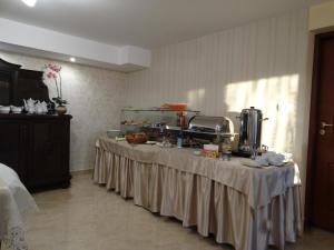 Jedlo v ubytovaní bed & breakfast alebo blízkom okolí