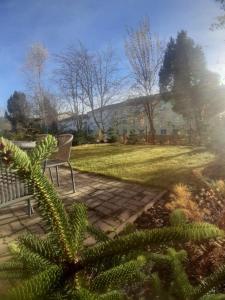 O grădină în afara Rodinný apartmán Lucie v blízkosti Wellness hotelu ve Frymburku