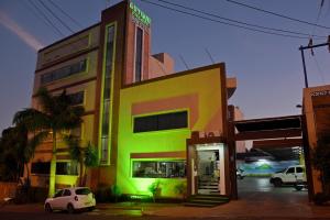 Bangunan di mana terletaknya hotel