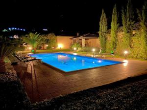 The swimming pool at or close to Villa Oceanview Vicky