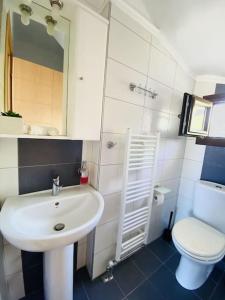 A bathroom at Villa Oceanview Vicky