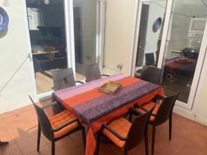 Fotografia z galérie ubytovania Belle maison de vacances avec patio - pour 6 pers - à deux pas de la grande plage et du centre ville v destinácii Les Sables-dʼOlonne + 11 fotografií