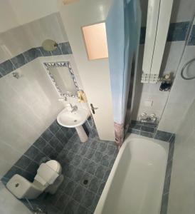 Gallery image of AEOLOS Apartments in Akrotiri +11 photos