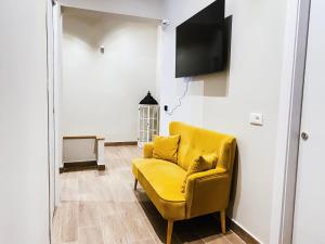 TV a/nebo společenská místnost v ubytování Leone Suite B&B & Restaurant