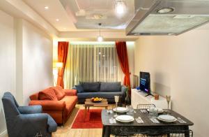 TV a/nebo společenská místnost v ubytování Armoni Residence Istanbul