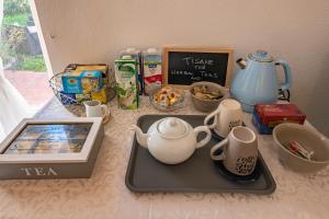 Coffee and tea making facilities at Casa Lilliosa