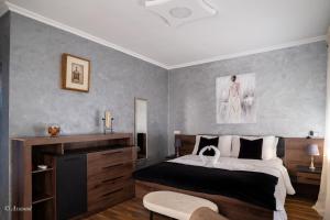 Voodi või voodid majutusasutuse Hôtel ZIRYAB toas