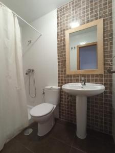 Koupelna v ubytování Precioso apartamento con terraza y vistas al mar