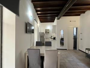 TV a/nebo společenská místnost v ubytování Loft Matteotti - Studio in centro