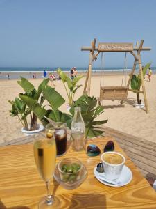 Drinks på Traumhaus für 6 Personen mit spektakulärem privaten Pool und schönem Ausblick in die Natur