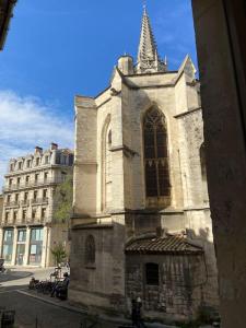 Fotografia z galérie ubytovania Appartement avec ventilateurs proche du Palais des Papes v Avignone