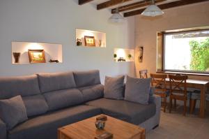 O zonă de relaxare la Casa Piedra Mallorca
